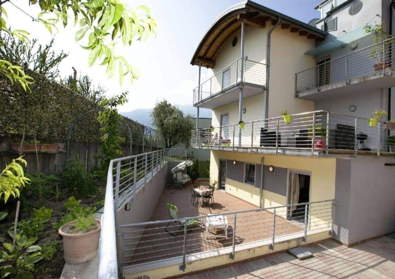 Casa Vela Apartment Riva del Garda Luaran gambar